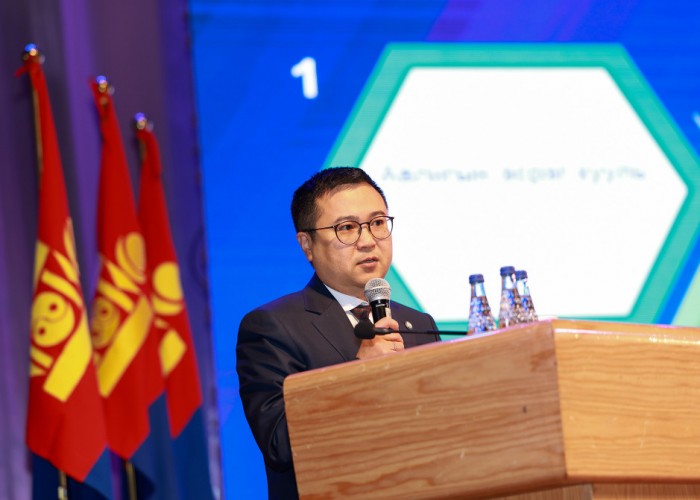 “Авлига зөвхөн төрд байдаг зүйл биш, хувийн хэвшлүүд дэх хээл хахуультай ч тэмцэнэ”