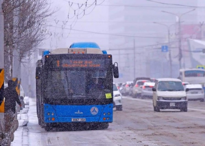 Нийтийн тээврийн маршрут шинэчлэлийн талаар мэдээлэл өгч байна