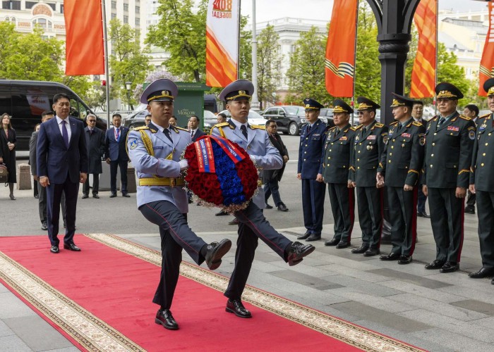Монгол Улсын Ерөнхийлөгч У.Хүрэлсүх ОХУ-д суралцаж буй сонсогчидтой уулзав