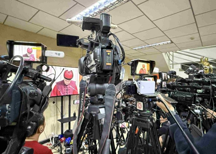 Ерөнхий сайдыг огцруулах тухай УИХ-ын тогтоол нь Үндсэн хуулийг зөрчсөн гэв