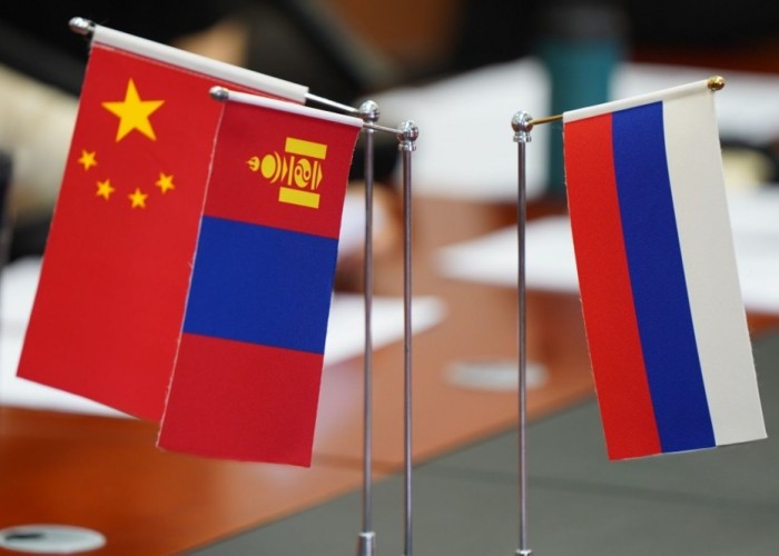 БНХАУ, ОХУ-тай Азийн авто замын сүлжээгээр тээвэрлэлтийг нэмэгдүүлэх асуудлыг хэлэлцжээ