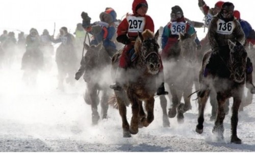 Өвөл, хаврын цагт хүүхдээр хурдан морь унуулахгүй байхыг уриаллаа