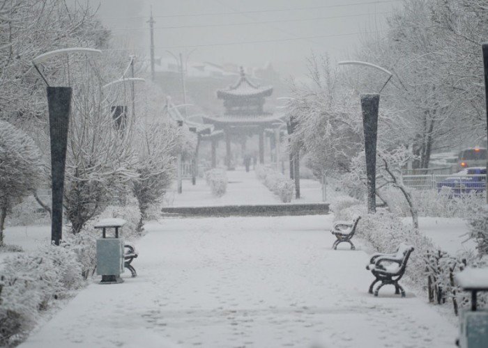 Улаанбаатарт 0 градус орчим хүйтэн байна