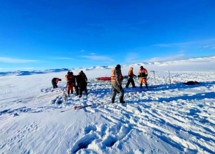 Гол, нуурын мөсөн дээгүүр зорчихгүй байхыг анхаарууллаа