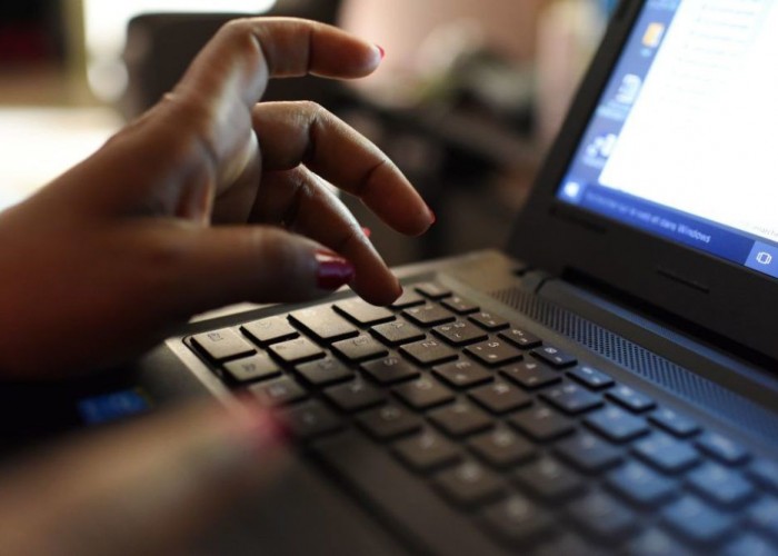 “Угалзтай гутал зарна” гэх зарын дагуу 750,000 төгрөг шилжүүлж залилуулжээ