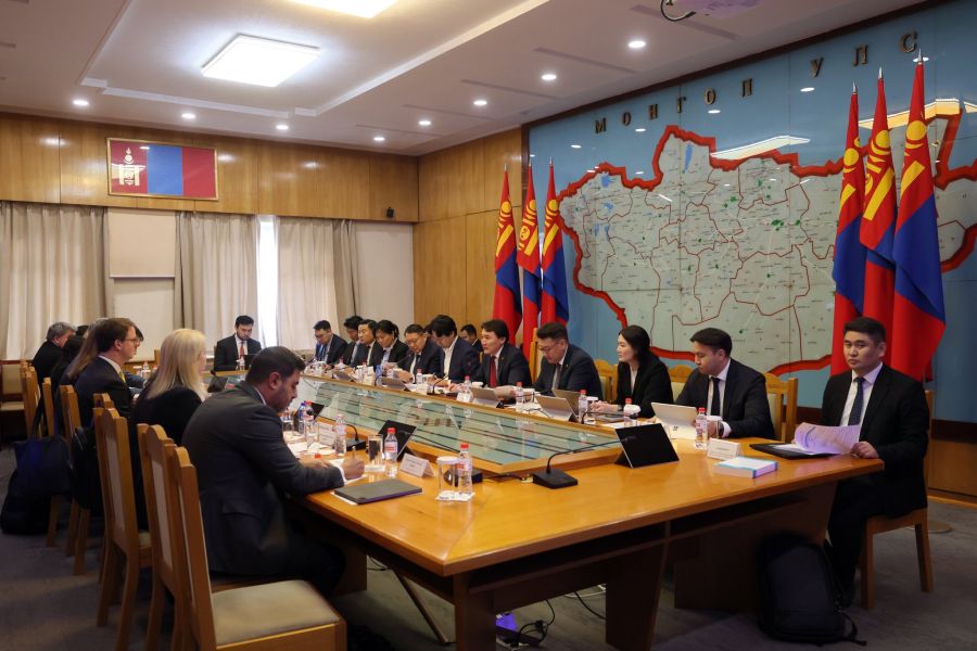 Засгийн газраас Оюутолгойн зээлийн хүүг бууруулах хэлэлцээг эхлүүллээ