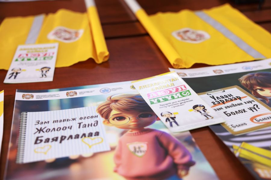 Хүүхдийг зам тээврийн ослоос урьдчилан сэргийлэх “Шар дарцаг” аянд идэвхтэй оролцохыг уриаллаа