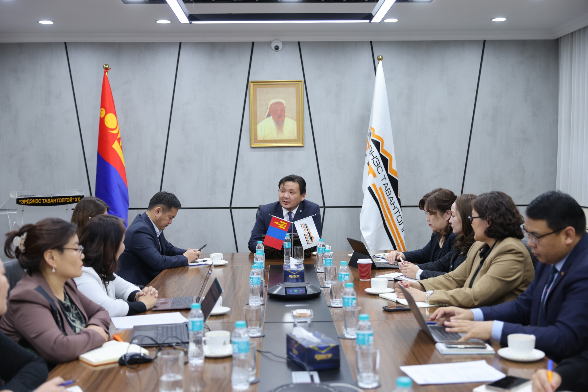 “Эрдэнэс Тавантолгой” ХК хүний нөөцийн менежментийн багц стандартыг үе шаттайгаар хэрэгжүүлнэ