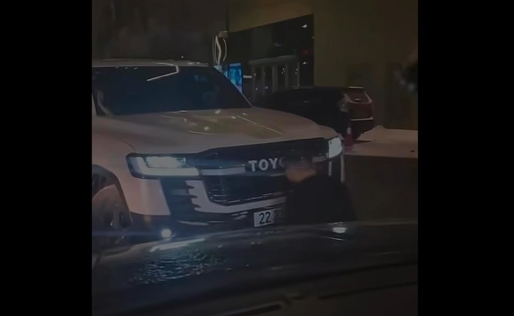 Улсын дугаар шилжүүлж зүүсэн тул 500,000 төгрөгөөр торгожээ