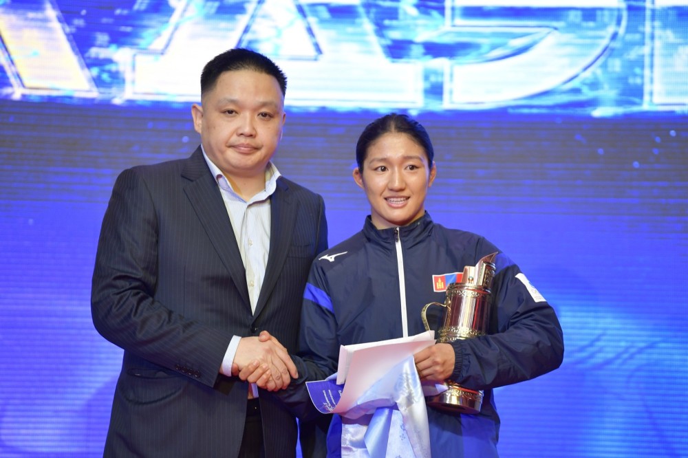 ОУХМ Б.Хулан "Шилдэг-8" чансаа өндөр тэмцээний шилдэг тамирчин боллоо