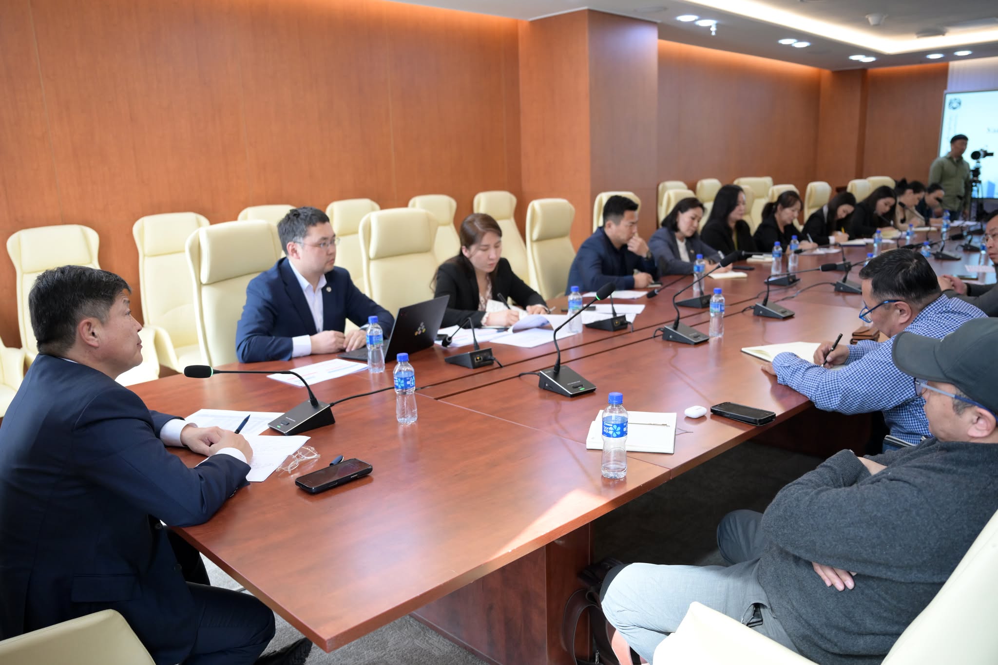 Нөөцөлсөн үхрийн махны үнийг 3000 төгрөгөөр нэмнэ