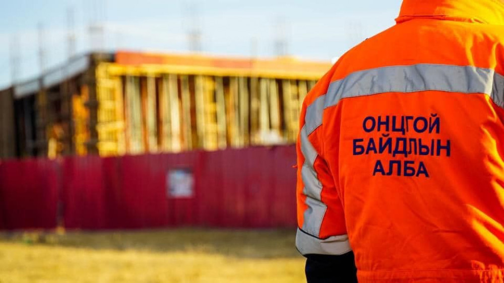 Онцгой байдлынхан 9 иргэний амь насыг авран хамгаалжээ