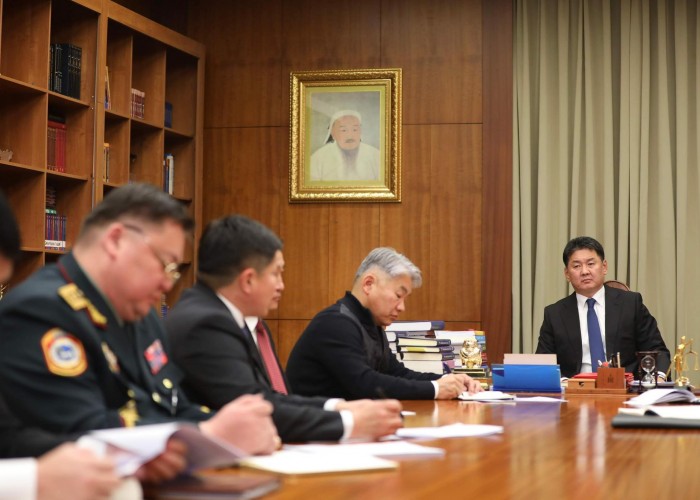 Монгол Улсын Ерөнхийлөгч У.Хүрэлсүх Засгийн газар, хууль хүчний байгууллагын удирдлагуудыг дуудаж уулзав
