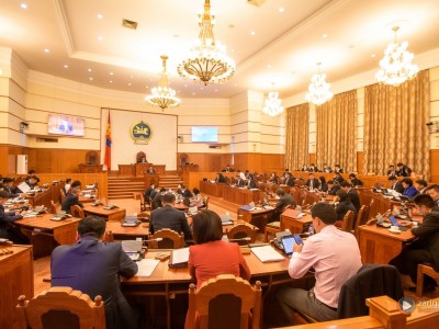 Гэр бүлийн тухай хуулийн шинэчилсэн найруулгын төсөл дээр гишүүд ямар байр суурь илэрхийлэв?