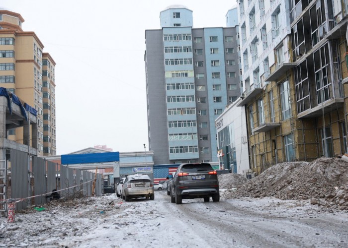 Газрын хэмжээгээ хэтрүүлэн хашаалсан аж ахуйн нэгжийн хашааг албадан чөлөөллөө
