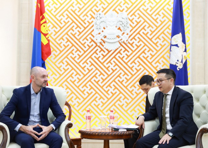 Үерийн гамшгаас сэргийлэх талаар зөвлөмж өгч, төлөвлөгөө гаргахаар ажиллаж байна