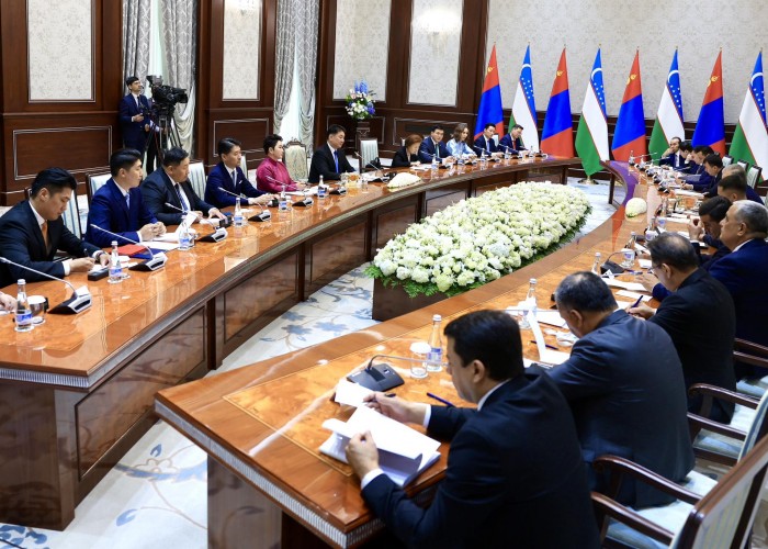 Монгол Улсын Ерөнхийлөгч У.Хүрэлсүх, Бүгд Найрамдах Узбекистан Улсын Ерөнхийлөгч Ш.Мирзиёев нар албан ёсны хэлэлцээ хийлээ
