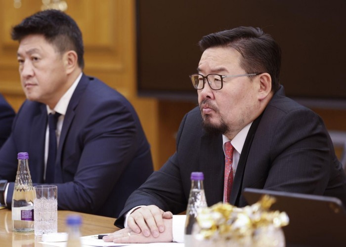 Оюу толгой төслийн татвар, байгаль орчин зэрэг асуудлыг багцаар нь шийдэхийн тулд ажлын хэсэг байгуулах санал гаргажээ