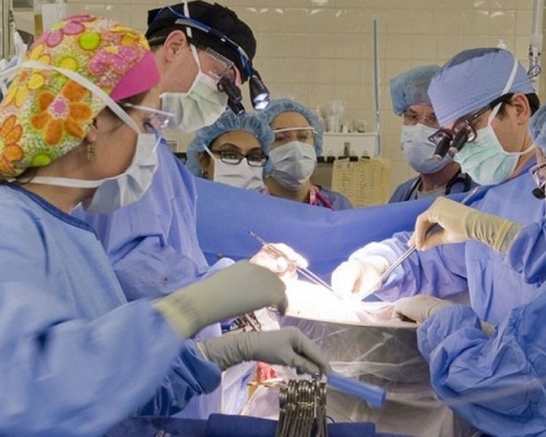 Монголд эмчлэх боломжгүй оношоор гадаадад эмчлүүлсэн том хүнд зардлын 20, хүүхдэд 50 хувийг буцаан олгоно