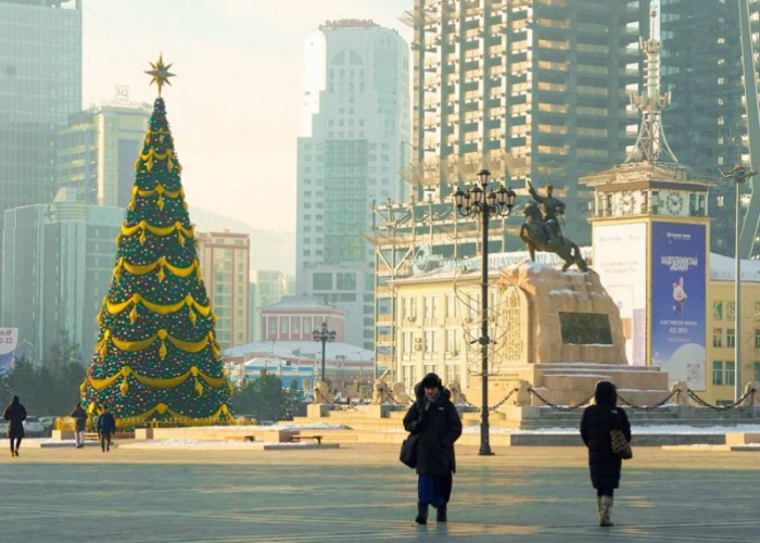 Төв талбайн сүлд модны гэрлийг өнөөдөр 19:00 цагт асаана