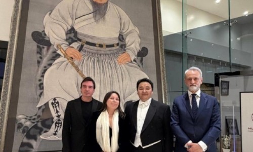 Ардын жүжигчин Э.Амартүвшин Итали улсын ерөнхийлөгчийн зарлигаар "Оддын одон"-оор шагнуулжээ