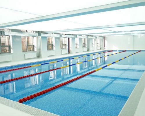 Нийслэлийн 23 дугаар сургуулийн сурагчид усан спортоор хичээллэх боломж бүрдлээ