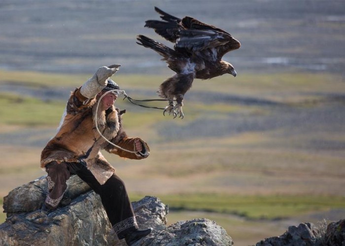 3 дугаар сарын 7,8-ны өдрүүдэд "Бүргэдийн баяр" болно