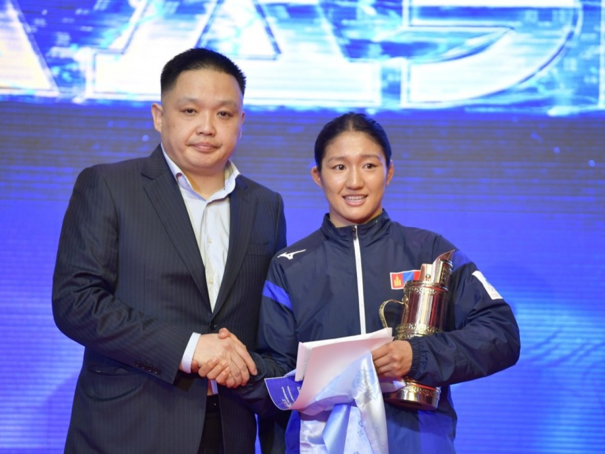 ОУХМ Б.Хулан "Шилдэг-8" чансаа өндөр тэмцээний шилдэг тамирчин боллоо