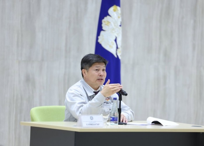 Дөрвөн өдөр биечлэн, нэг өдөр цахимаар ажиллахыг үүрэг болголоо