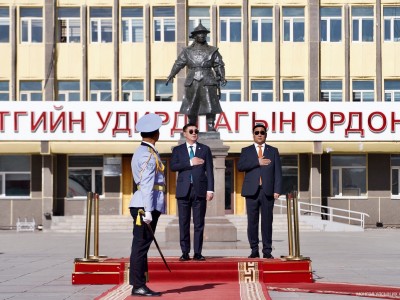 С.Бямбацогтыг  “Ховд аймгийн 100 эрхэм”-ийн нэгээр өргөмжлөв