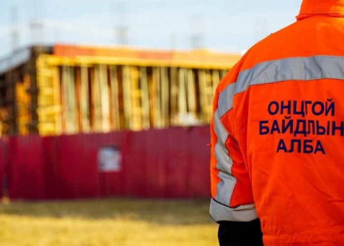 Онцгой байдлынхан 9 иргэний амь насыг авран хамгаалжээ